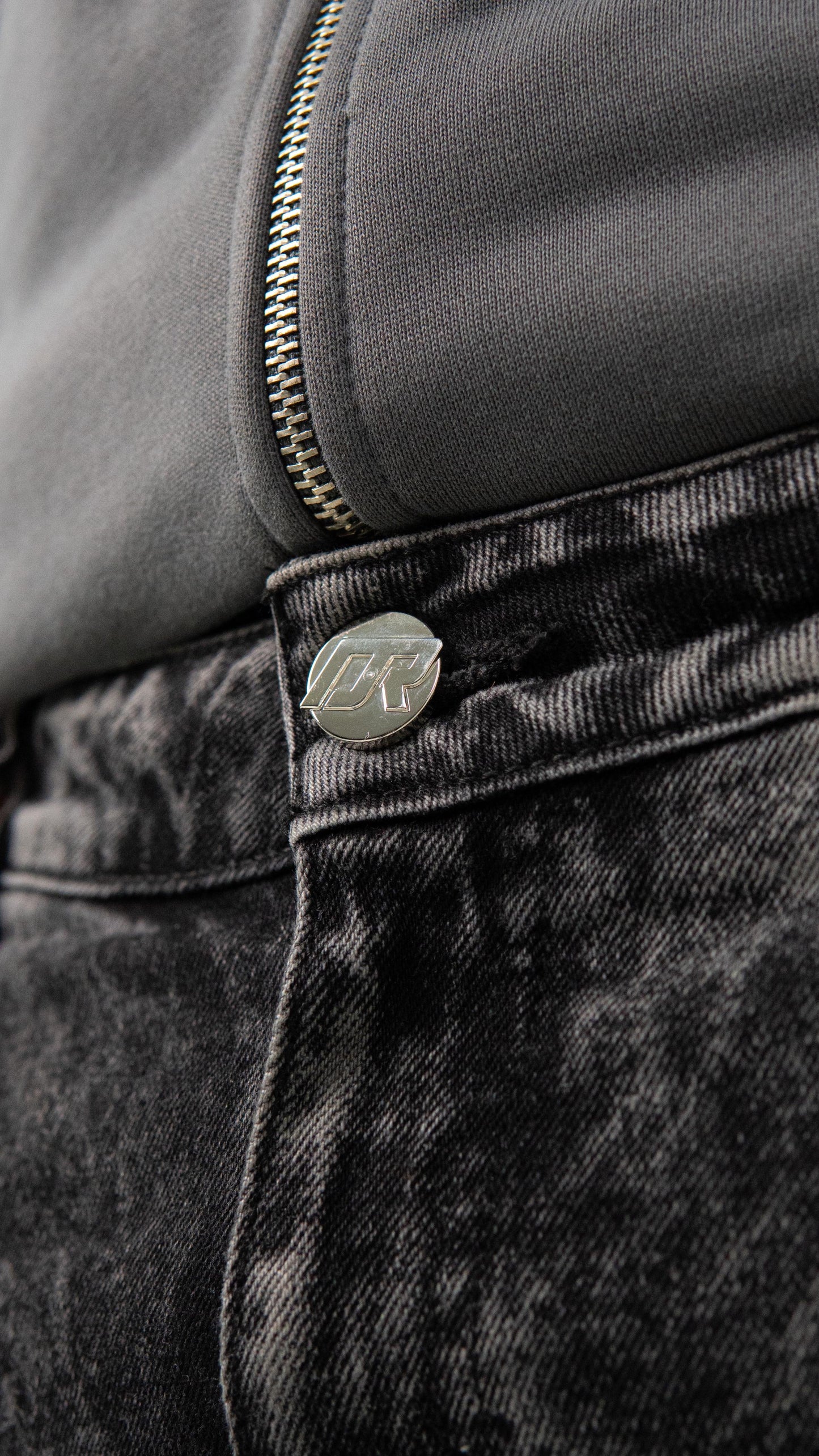 PANTALÓN BLACK WASHED